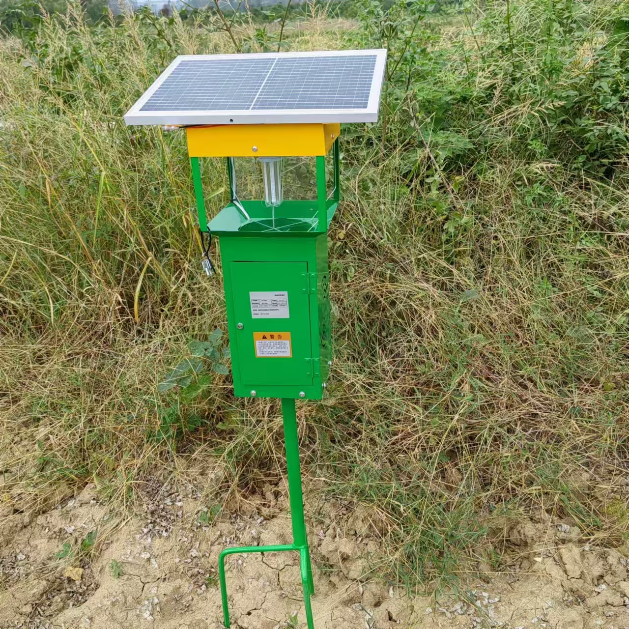 移動(dòng)式太陽(yáng)能殺蟲(chóng)燈 ZW-FX01 移動(dòng)式太陽(yáng)能殺蟲(chóng)燈 ZW-FX01